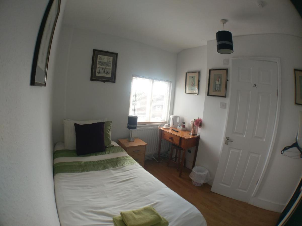 Bed and Breakfast The Rifle Volunteer Ware Pokoj fotografie